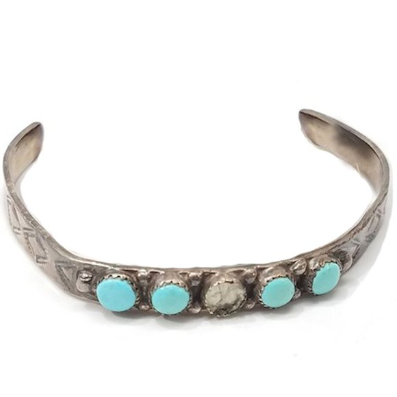 Vtg Navajo Sterling Silver Turquoise Girls Cuff